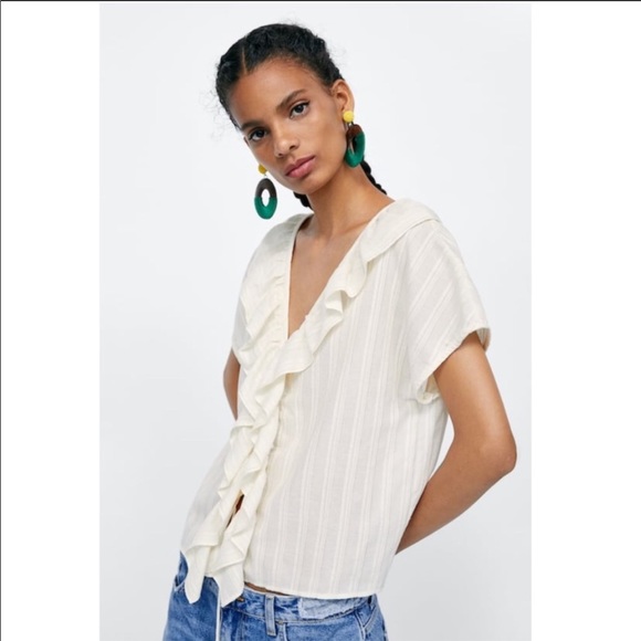 Zara Tops - NWT Zara Cream Metallic Ruffle Lace Up Top